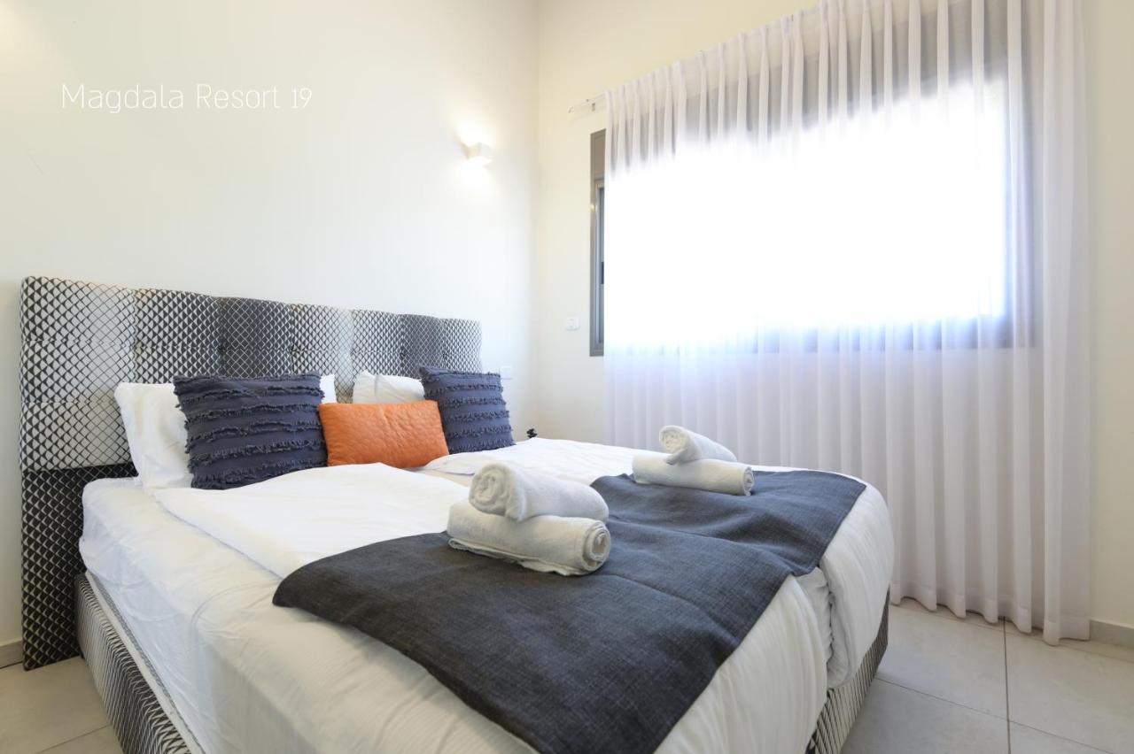 ميغدال Yalarent Magdala Resort- Luxury Suites With Pool Or Jacuzzi With Sea View المظهر الخارجي الصورة