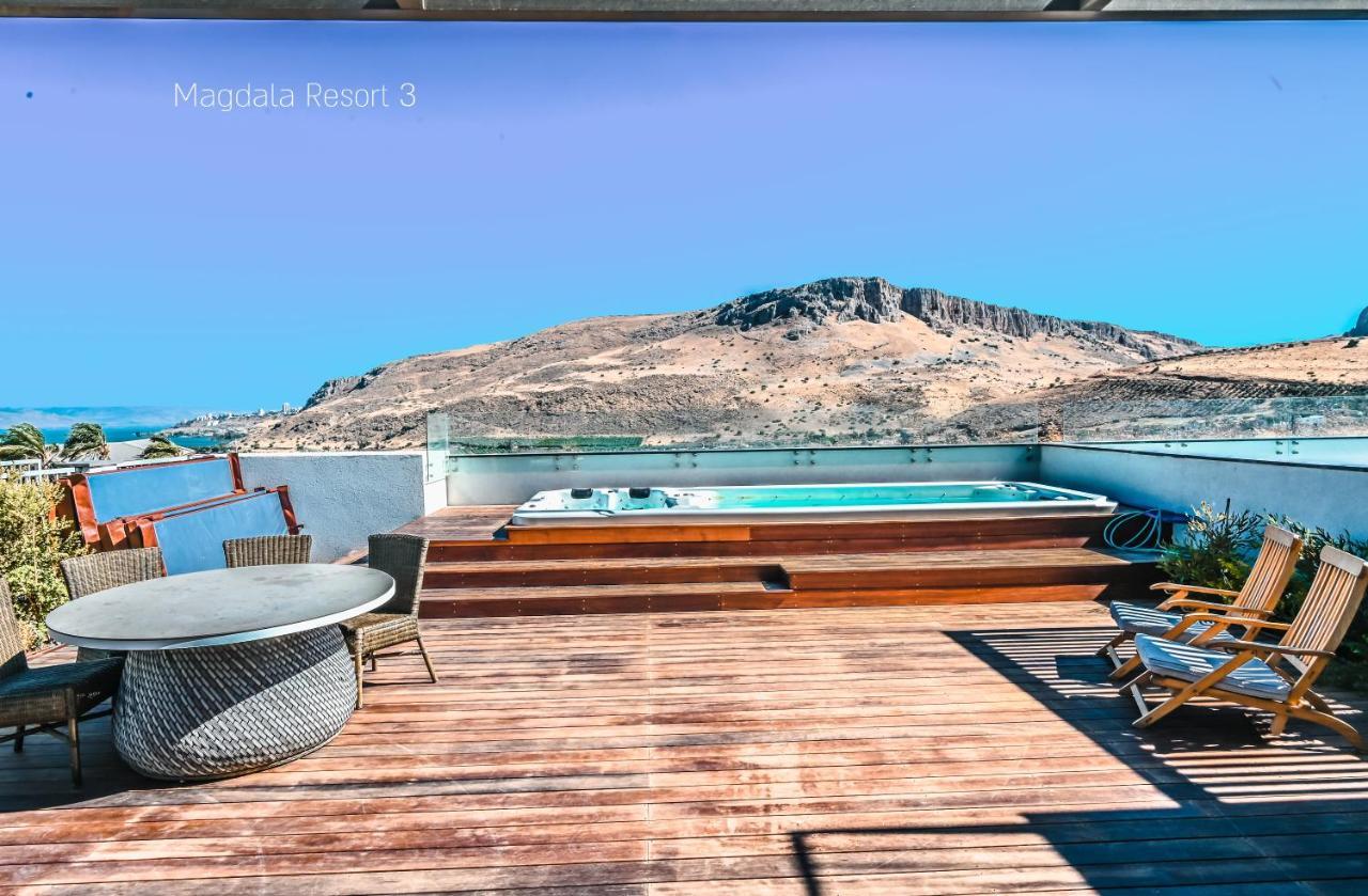 ميغدال Yalarent Magdala Resort- Luxury Suites With Pool Or Jacuzzi With Sea View المظهر الخارجي الصورة