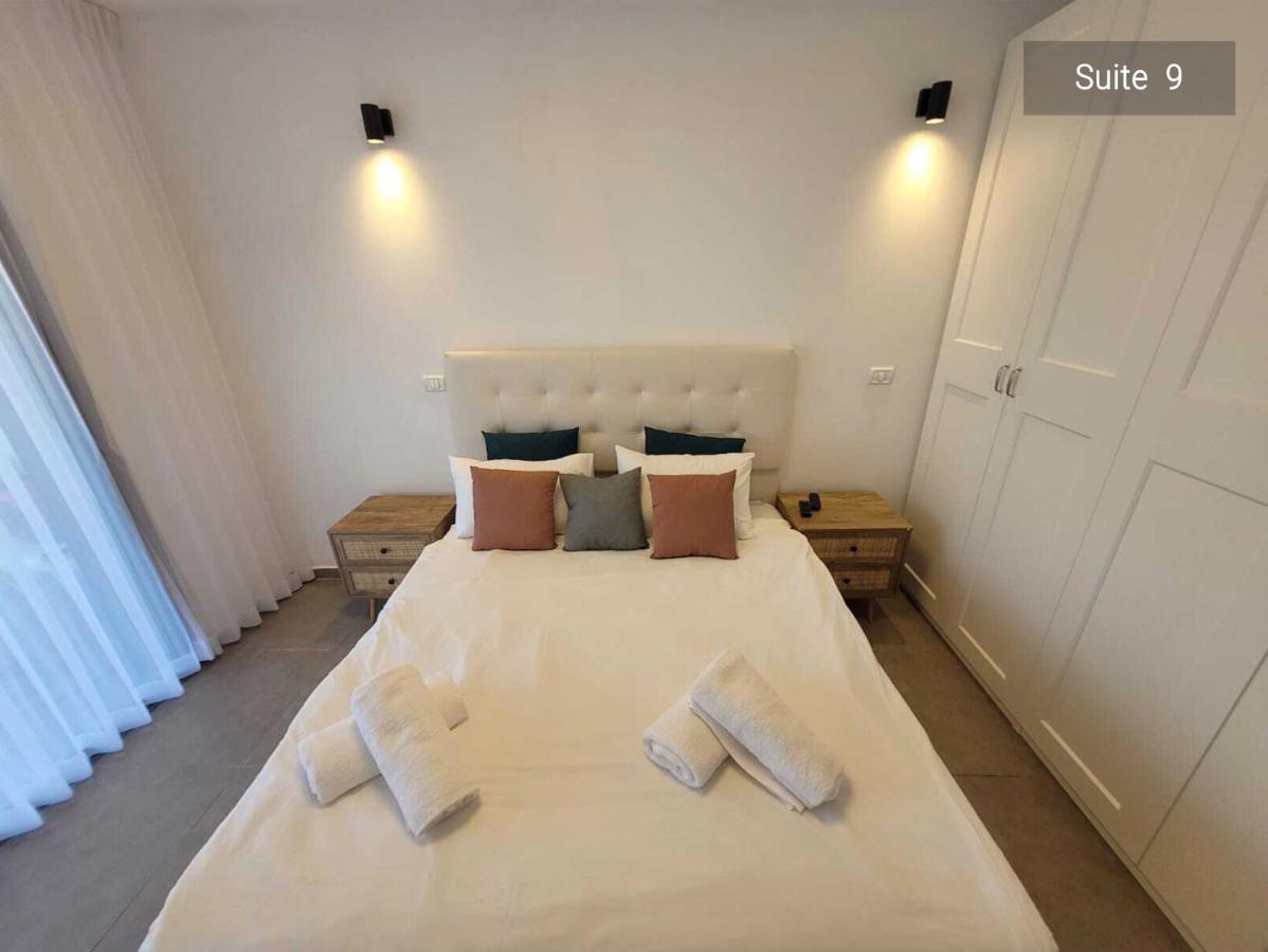 ميغدال Yalarent Magdala Resort- Luxury Suites With Pool Or Jacuzzi With Sea View المظهر الخارجي الصورة